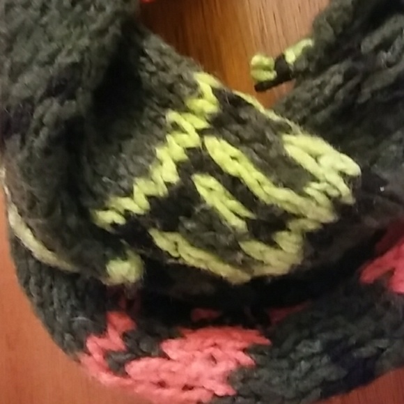 Beautiful orange lime green and hunter green scarf - Picture 2 of 4